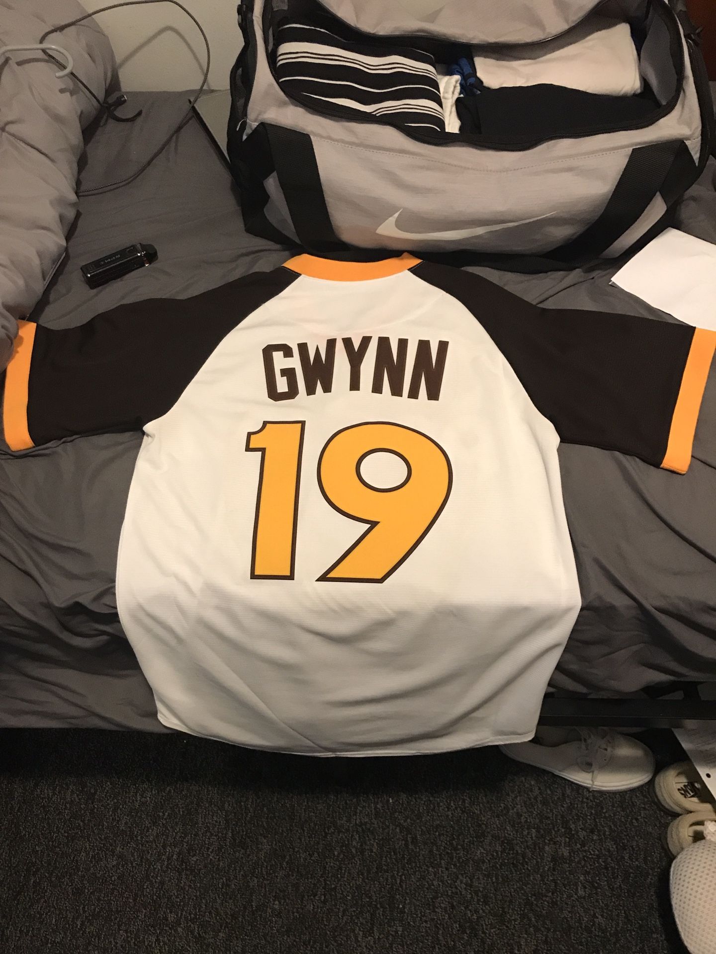 San Diego Padres #19 Tony Gwynn 1984 Brown Jersey Mlb for Sale in Chula  Vista, CA - OfferUp