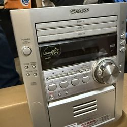 Stereo With Speakers 