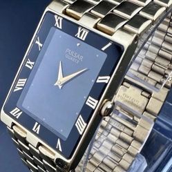 🌕🌑Luxury Vintage Tank Pulsar by Seiko Unisex Watch🌕🌑