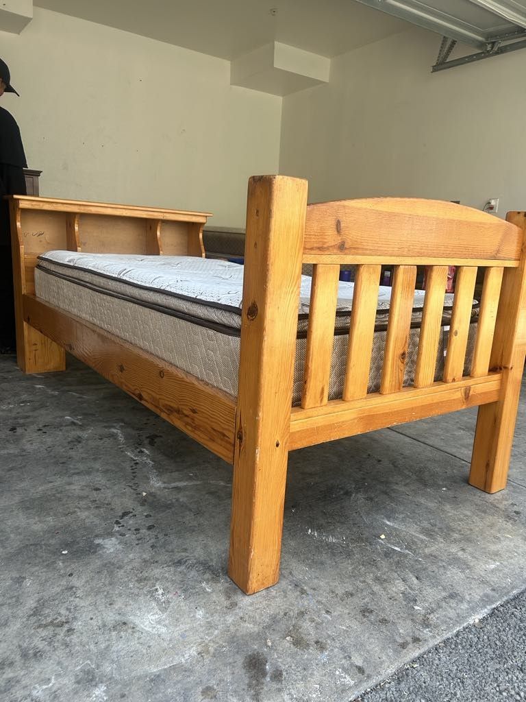 Solid Wood Twin Size Bed Frame With Mattress