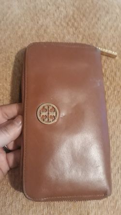 Tory Burch wallet