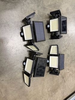 Solar outdoor lights with sensor