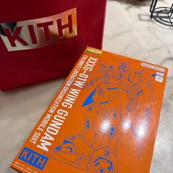 KITH x Bandai MG 1/100 XXXG-01W Wing Gundam limited edition 