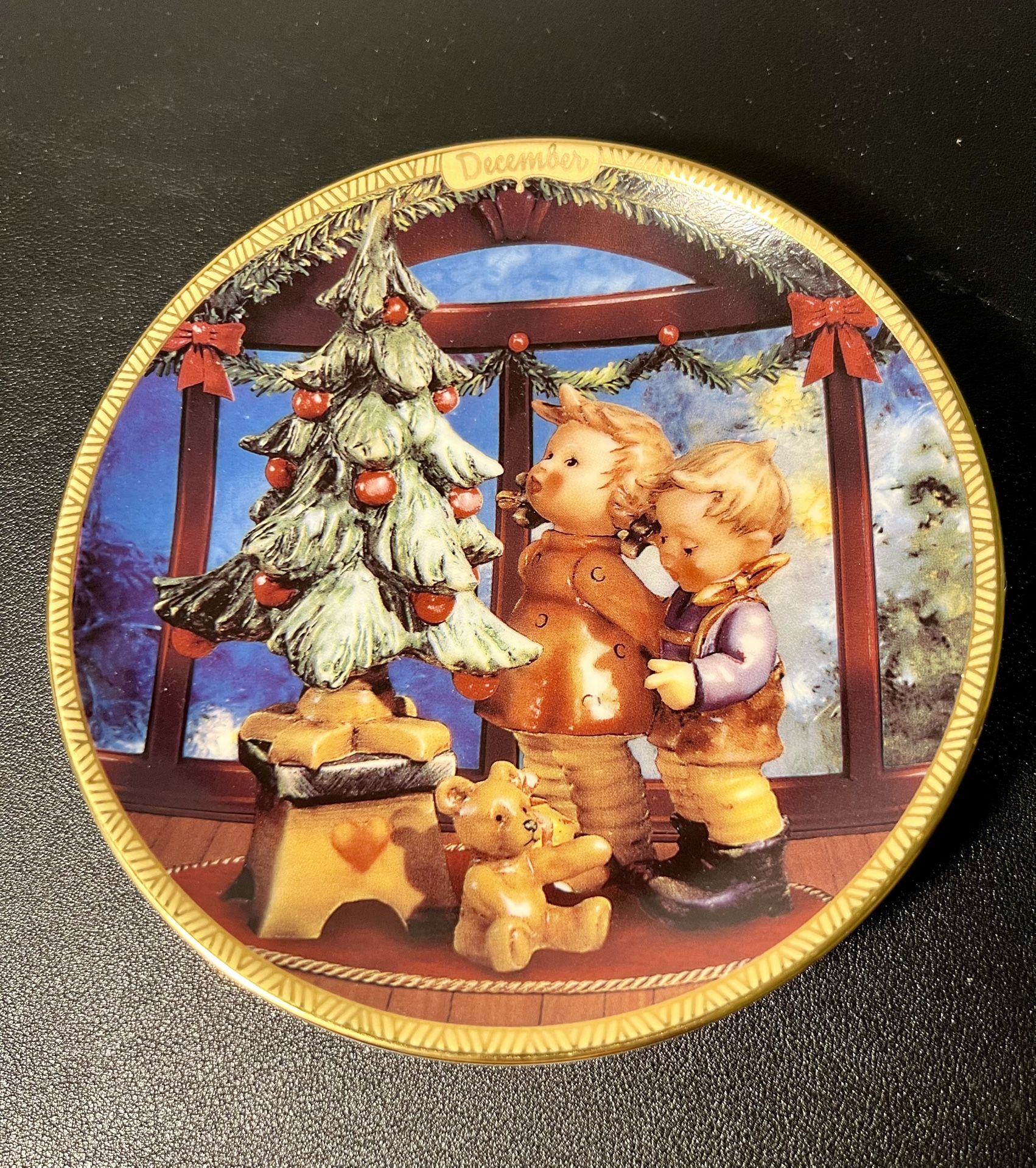 The Bradford Exchange 1999 Hummel Season Of Joy December Perpetual Calendar NIB 5.75”