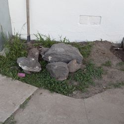 Rocks Semi Light Weight 