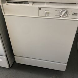 Dishwasher Whirlpool  White Color 