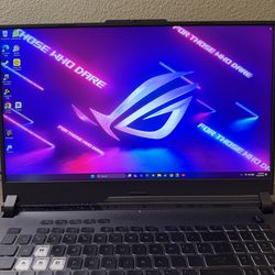 Asus G17 ROG STRIX gaming laptop