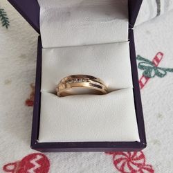 Rose Gold Diamond Wedding Rings 