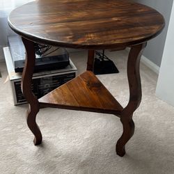Antique Solid wood round table