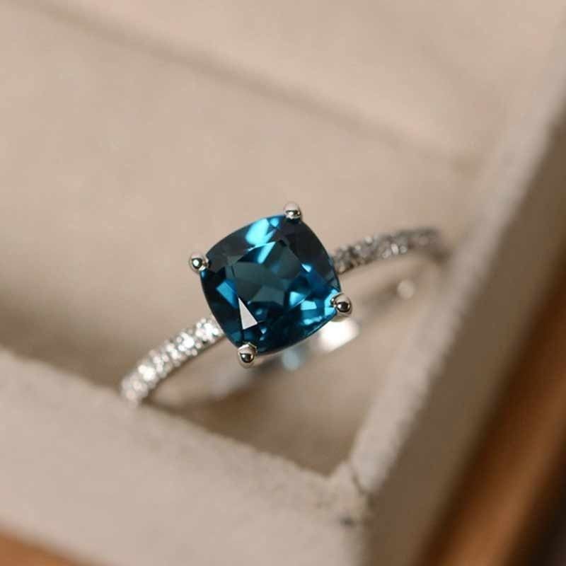 "Trendy Anillo Blue Square Gemstone Shiny 925 Silver Ring for Women, VIP328