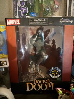 Marvel Gallery Doctor Doom PVC Diorama Figure