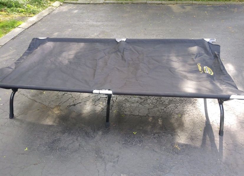 Cabela s Outfitter XL Cot for Sale in Kent WA OfferUp