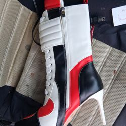 Pie hill boots size 7