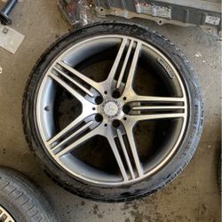 Rim And Tire For Mercedes-Benz CLS63 Amg 2011  Front 