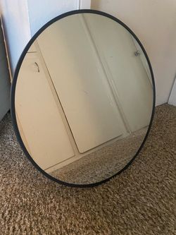 Round mirror 24x24