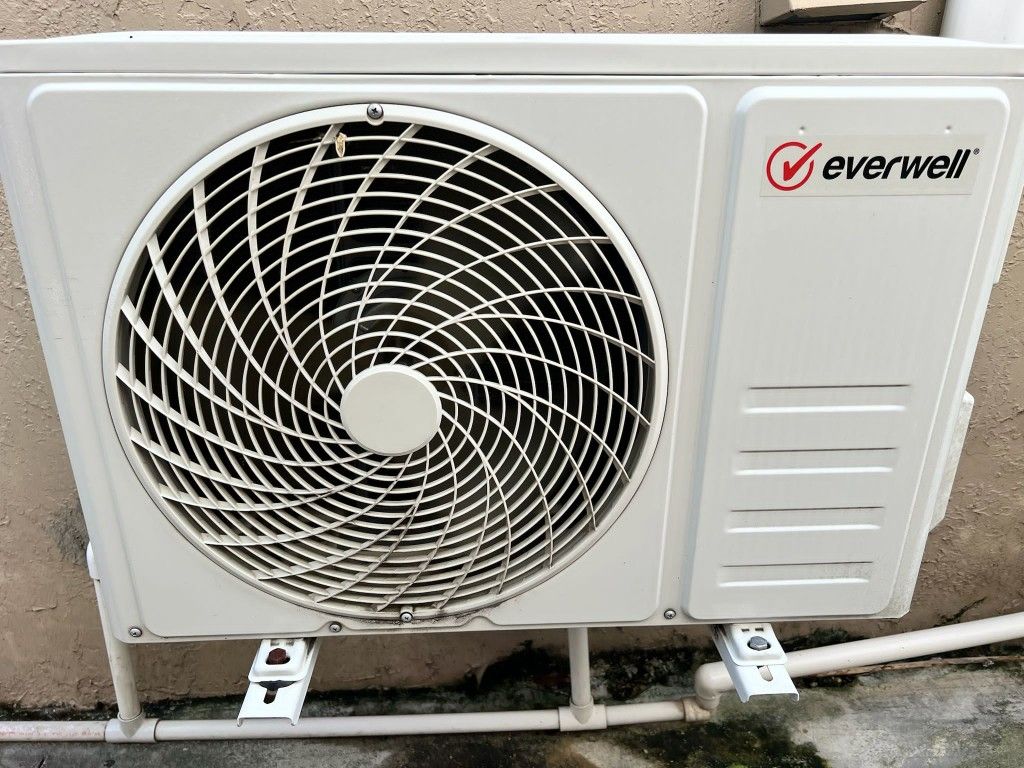 mini split Everwell modelo MRL1213