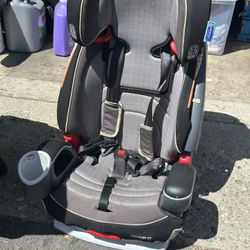 Graco SlimFit 3-in-1 Car Seat Anabele Fashion Convertible Booster Space Saving