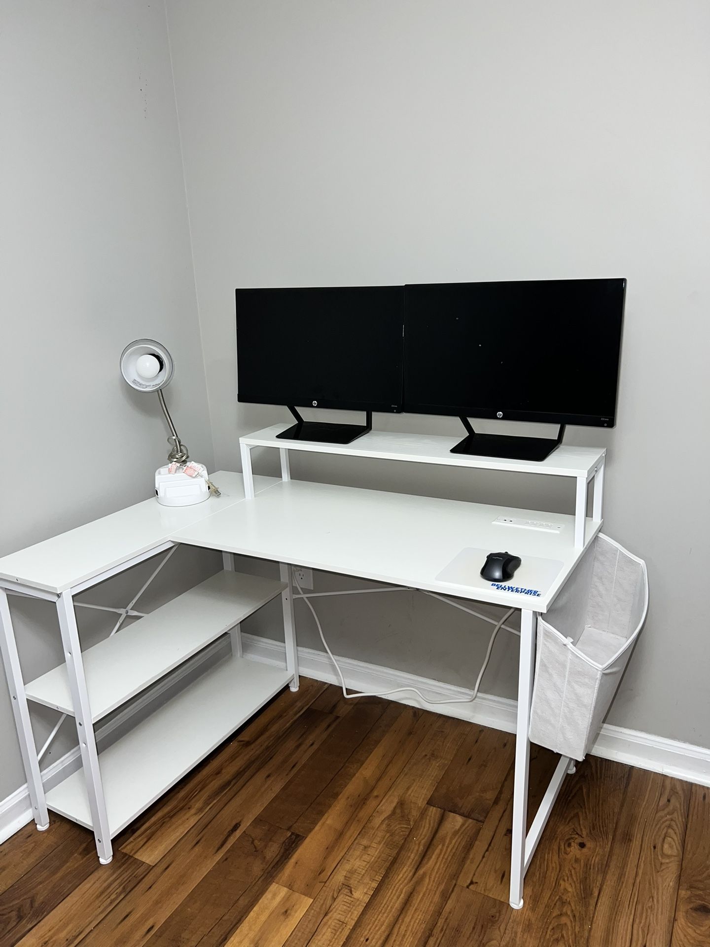 WHITE COMPUTER DESK W/ POWER OUTLET