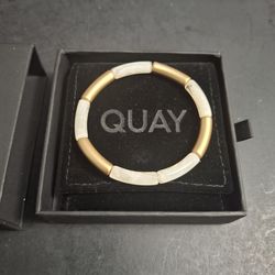 "NEW " Trendy High Quality Fashion Forward Style Beautiful Acrylic Tube Bead Elastic Bangle Bracelet- Comes With It's Own Pouch & Gift Box & Wipe Clot