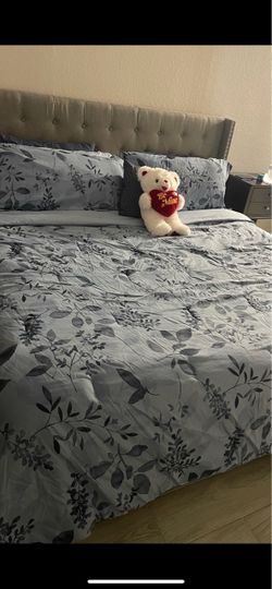 King size bed with mattress