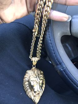 Stainless steel cabin link chain with medallion