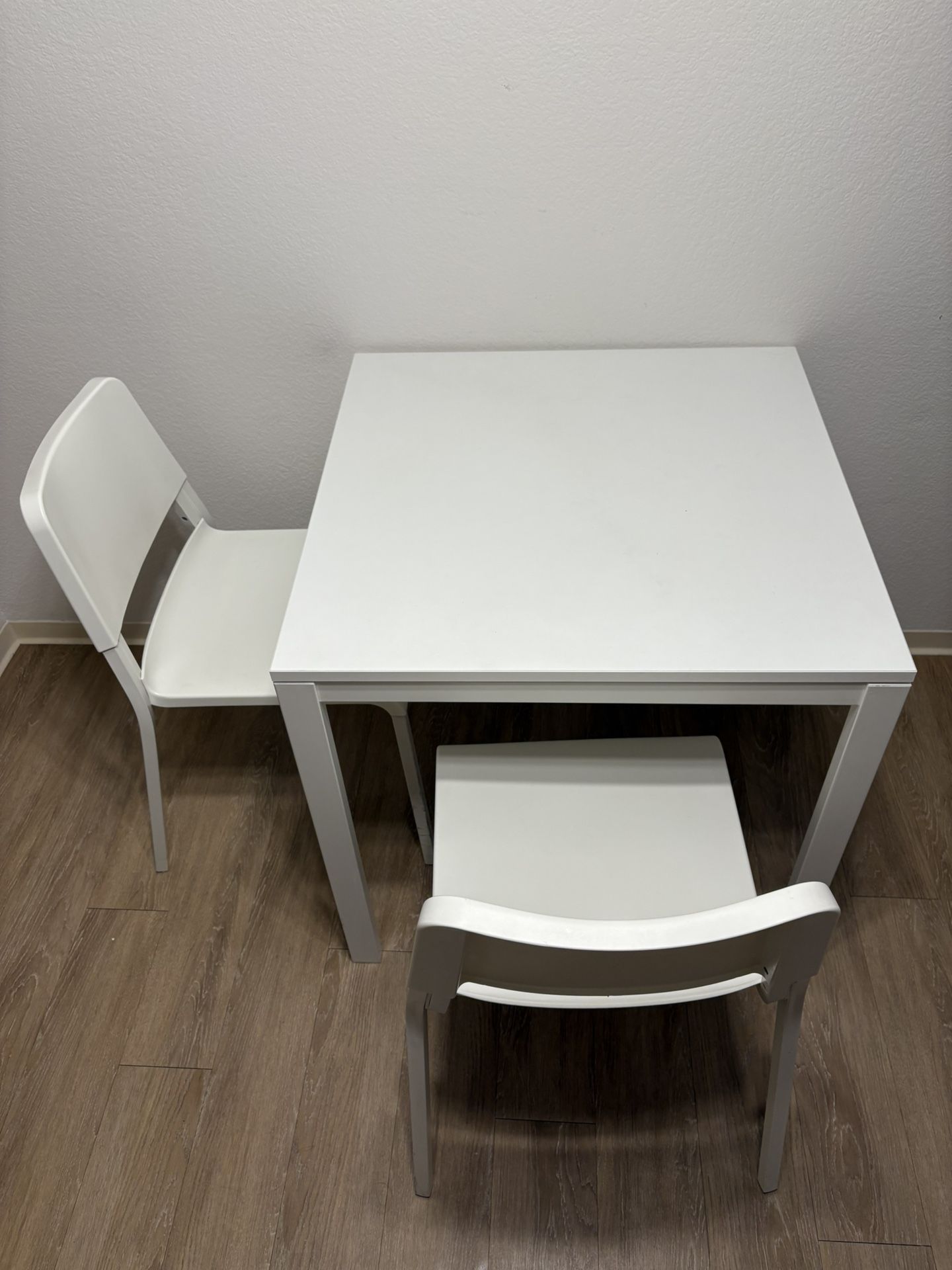 Ikea Table And Chairs