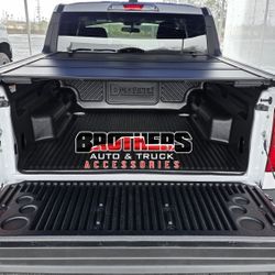 Tonneau Cover Flush Hard Bed Cover Tri-Fold Smooth Finish Undercover Tapaderas Al Raz