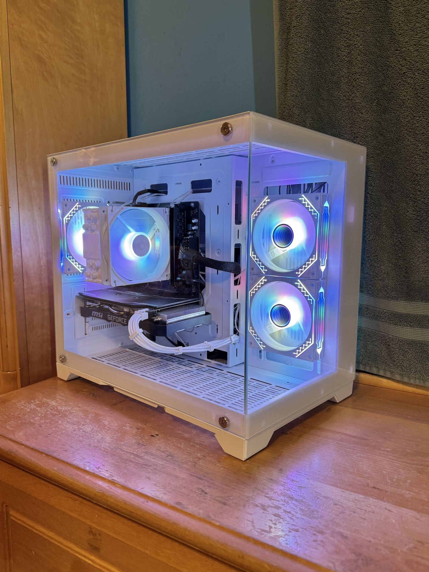 White RGB Gaming PC | Nvidia RTX 2060, 1TB, Ryzen 5, 16GB Ram, Computer