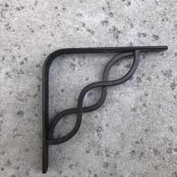 6 Inch Bronze Celtic Scroll Bracket