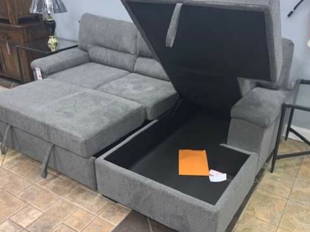 Yantis Gray Sleeper Sectional with Storage / couch /Living room set