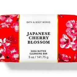 Bath And Body Works 
