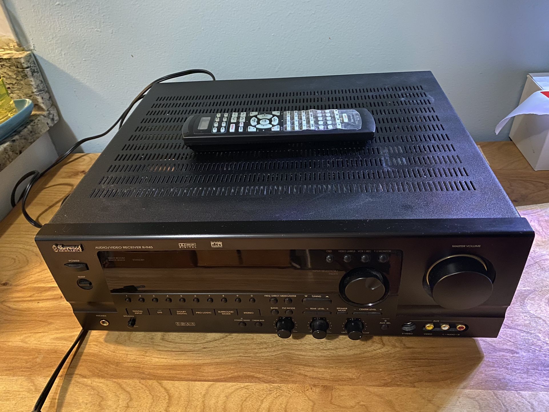 Sherwood Castle Receiver R-945