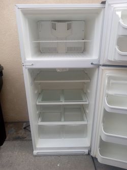 General Electric White Refrigerator