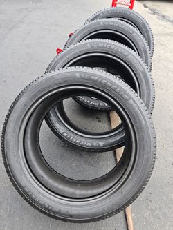 I Am Selling This Set Of Tires MICHELIN DEFENDER 2 235/45/18" 80%