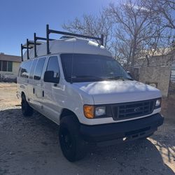 2004 Ford Econoline E250 Extended Camper Van 5.4 L V8