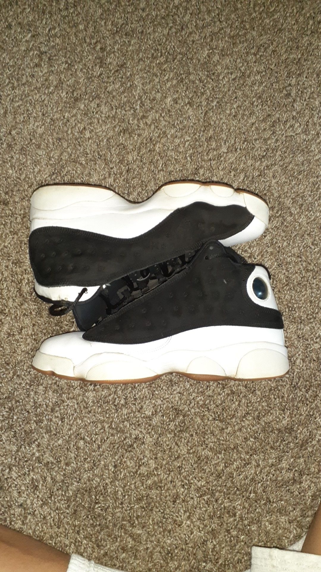 Jordan 13 slightly yellowed
