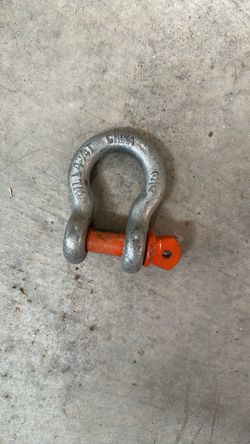 4 1/2 ton rated shackle good condition hardly used