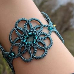 handmade lace flower bracelet, luxury new style bracelet for women