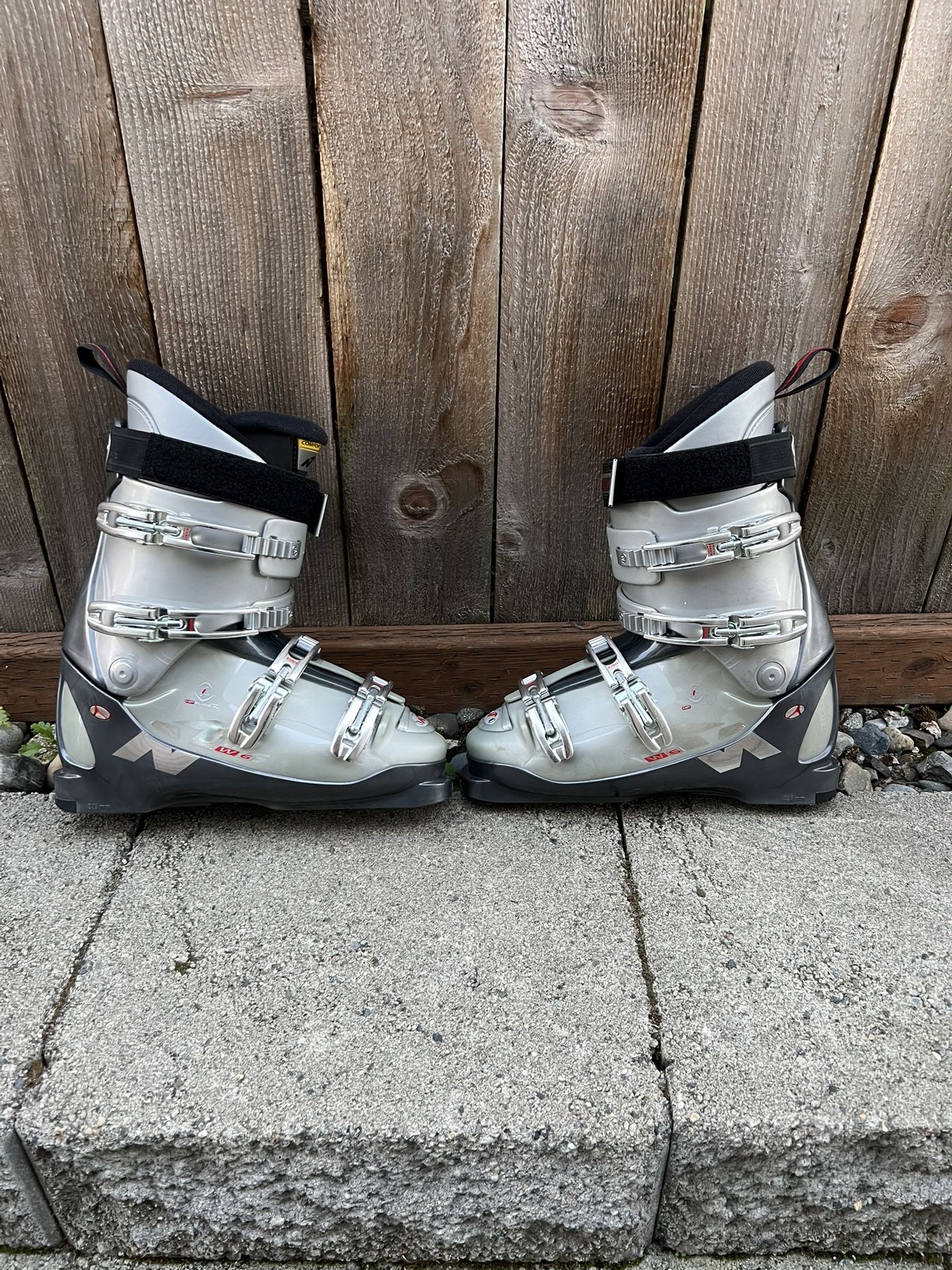 ski boots size 28-28.5