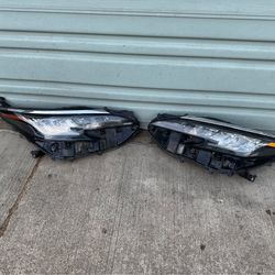 2021-2023 Toyota Sienna Headlights Right and Left LED