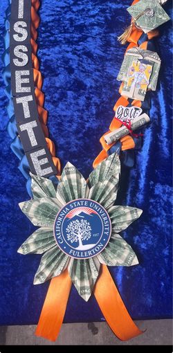 Graduation leis