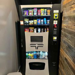 Vending Machine With Card Reader