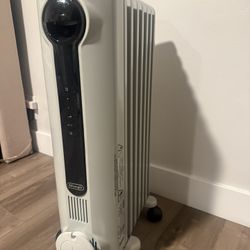 De’Longhi Digital Oil-Filled Space Heater – Excellent Condition 
