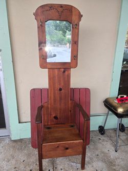 Hall tree ( Read Description)