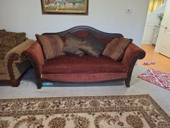 Colonial Sofa