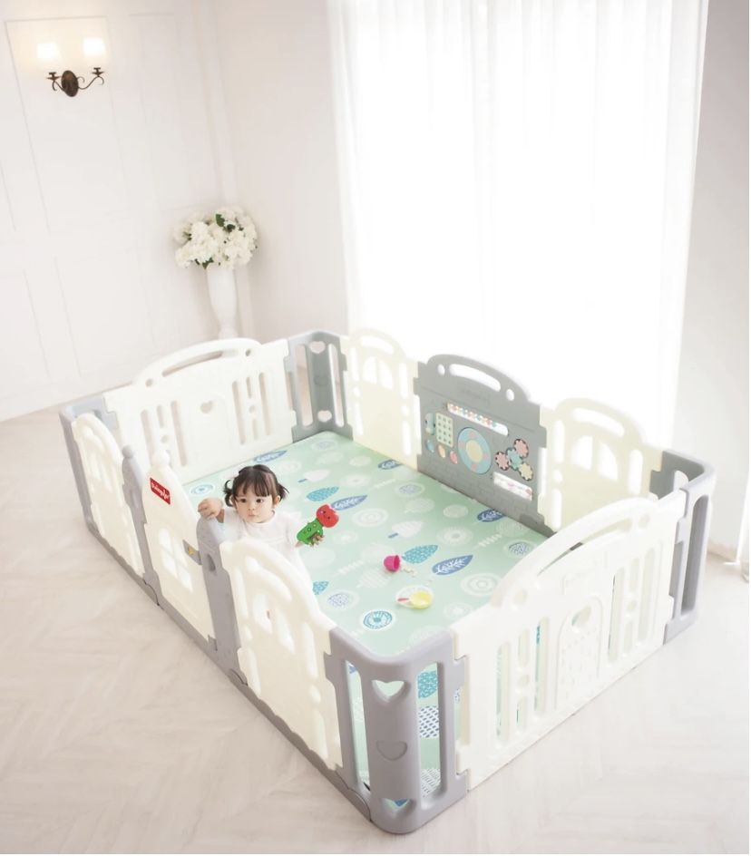 Dwinguler Large Kid's Castle Playpen