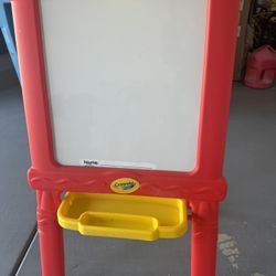Crayola White/chalk Board Easel 
