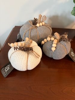 Grey and white knitted pumpkins - 3 count NWT
