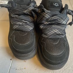 Size 7 Uggs