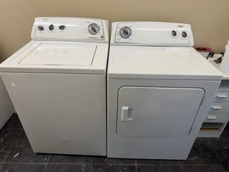Whirlpool Electric Washer And Dryer Set